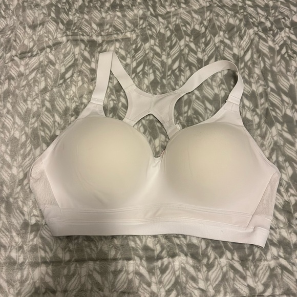 incredible workout bra by victoria’s secret - Picture 1 of 6
